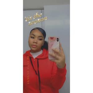 Meet your Posher, Deauna